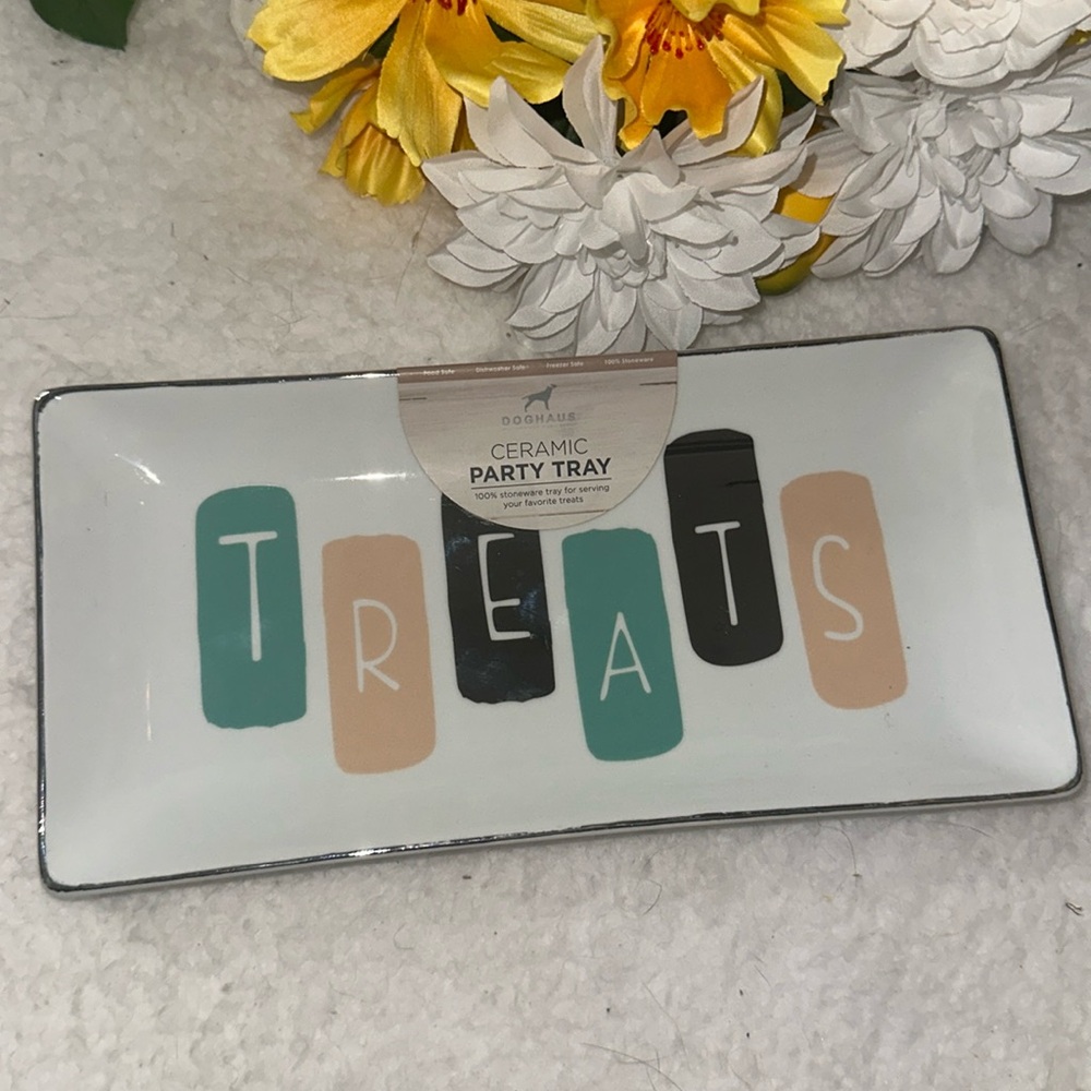DogHaus 10” x 5” Stoneware Treats Dish brand new dog haus